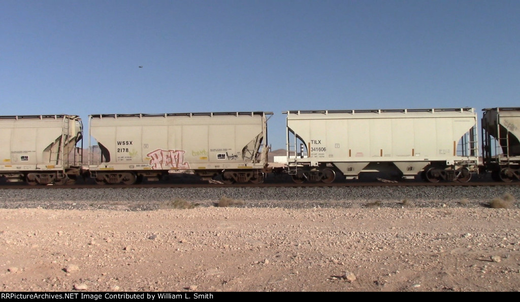 EB Manifest Frt at Erie NV W-Pshr -102